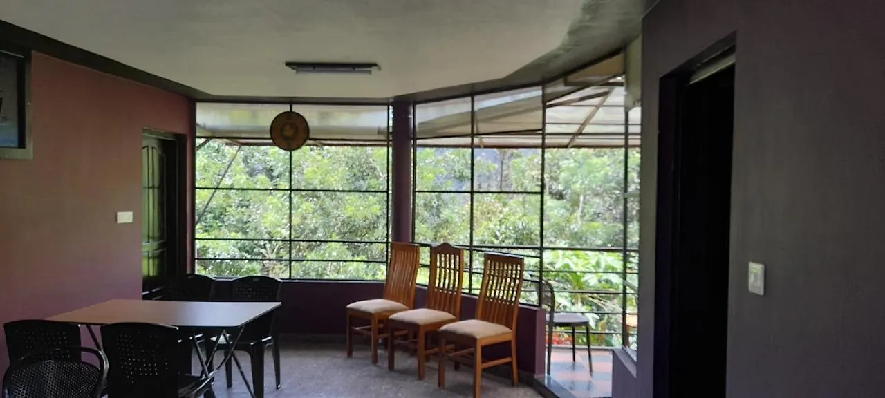 Bed & Breakfast Le Farmhouse Munnar Anachal India